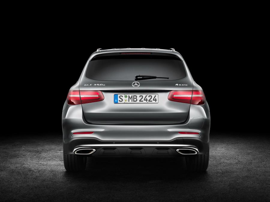  Mercedes-Benz GLC350 e 4Matic 2015 года  (фото 4 из 30)